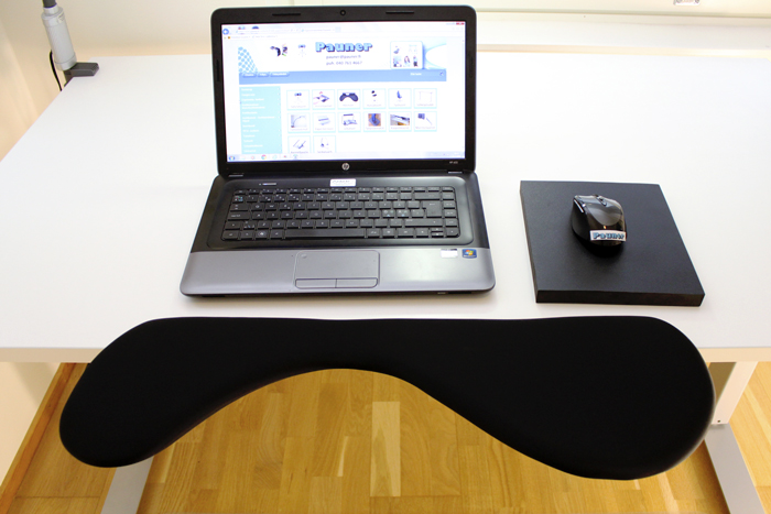 computer arm rest with ergonomic mouse pad